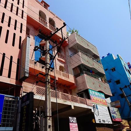 Sri Sai Residency Hotel Tirupati Exterior foto